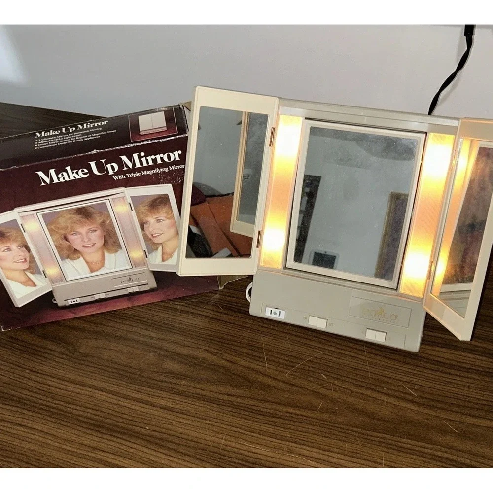 Vintage PortLo by Hartman Triple Lighted Makeup Mirror Vanity Magnifying NOS